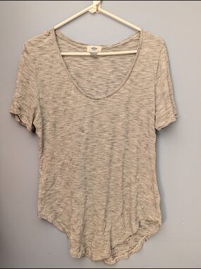 Old Navy Cream and Black Thin-Striped Scoop Neck Tee Size L
